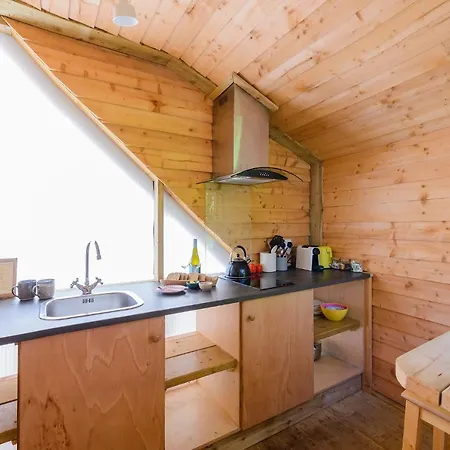 Οργανωμένο κάμπινγκ Glamping At The Grove, And 2*