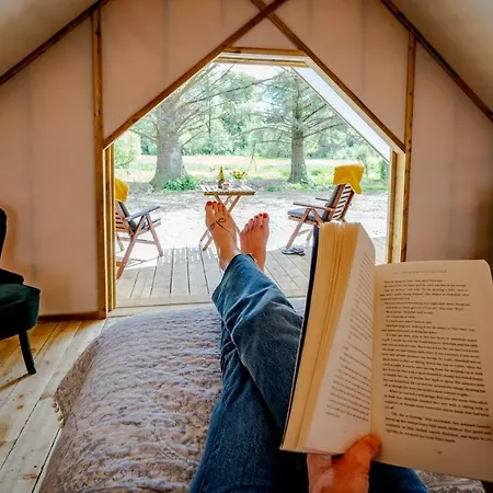 Οργανωμένο κάμπινγκ Glamping At The Grove, And Κιλάρνεϊ