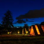 Glamping At The Grove, And خيمة فخمة 4*