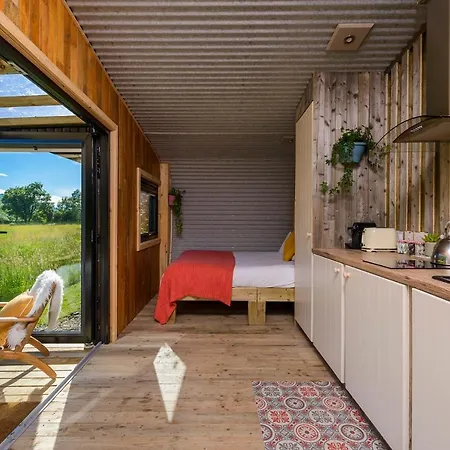 Glamping At The Grove, And Campismo de Luxo 4*