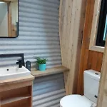 Glamping At The Grove, And Luksustelt 4*