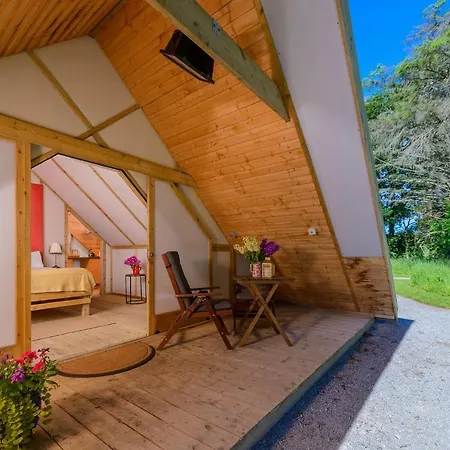Glamping At The Grove, And אוהל מפואר 2*