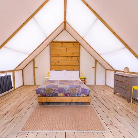 Glamping At The Grove, And Килларни