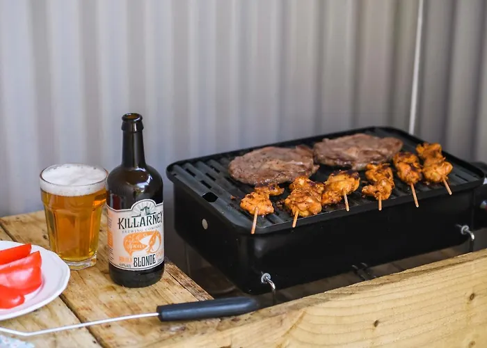 Роскошный шатер Glamping At The Grove, And