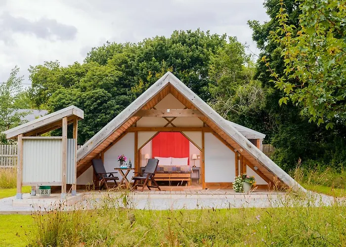 Роскошный шатер Glamping At The Grove, And